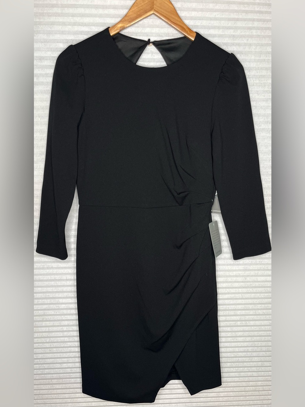 NEW Julia Jordan Little Black Dress Long Sleeve Size 4 Short Dress